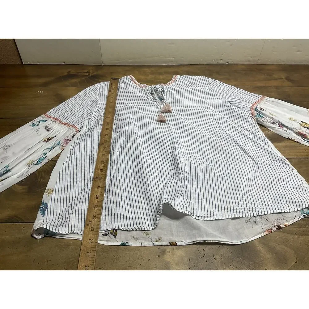 Johnny Was Workshop Effortless Peasant Top Puff Floral Tassel Size Small